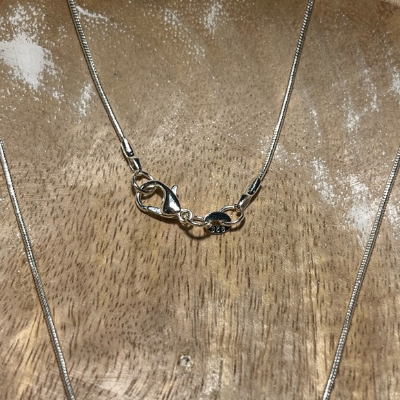 NWOT Snake Chain 925 Sterling Silver Necklace - Picture 8 of 9